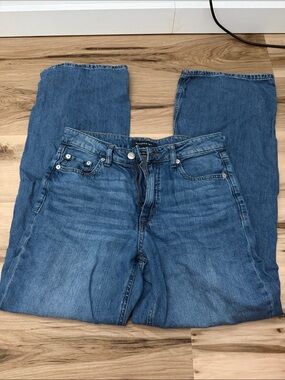 Aeropostale Women's Flared Jeans in Medium Blue Wash